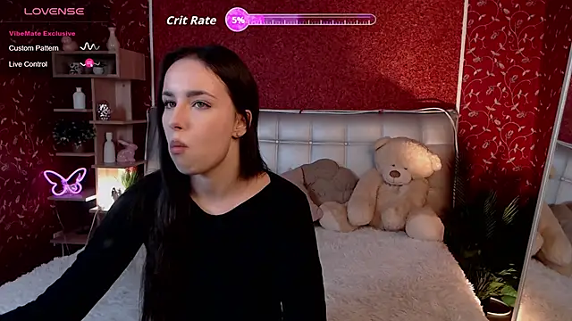 AuroraAksnesss online show from 02/02/26, 06:01