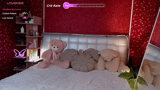 AuroraAksnesss online show from 04/15/26, 07:04