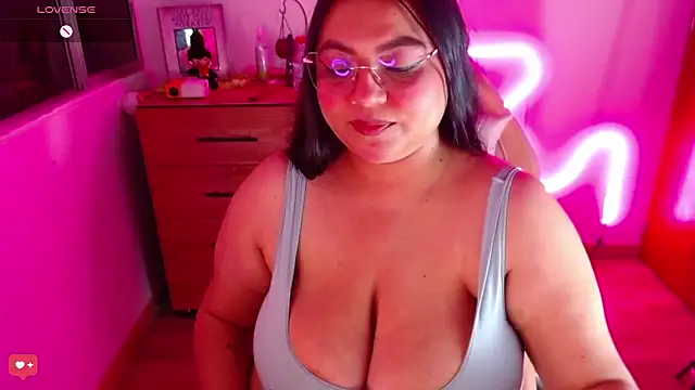 Rebeca charme21 online show from 03/09/25, 06:39