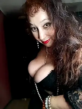 Snapshot of GypsyEsmeralda chatting on 03/04/25, 02:10 GypsyEsmeralda online show from 03/04/25, 02:10