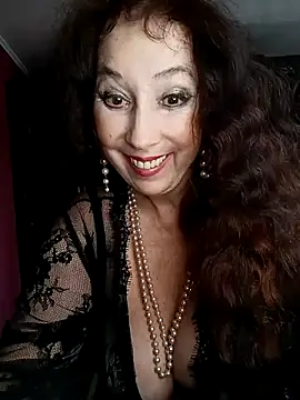 Snapshot of GypsyEsmeralda chatting on 03/18/25, 08:36 GypsyEsmeralda online show from 03/18/25, 08:36