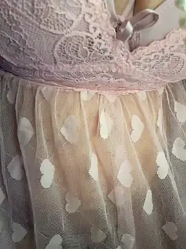 Snapshot of GypsyEsmeralda chatting on 10/23/25, 04:17 GypsyEsmeralda online show from 10/23/25, 04:17