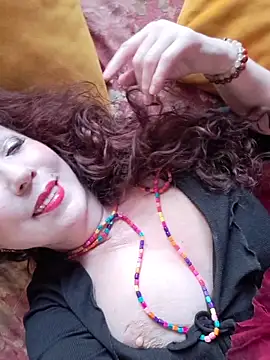 Snapshot of GypsyEsmeralda chatting on 02/04/26, 10:32 GypsyEsmeralda online show from 02/04/26, 10:32