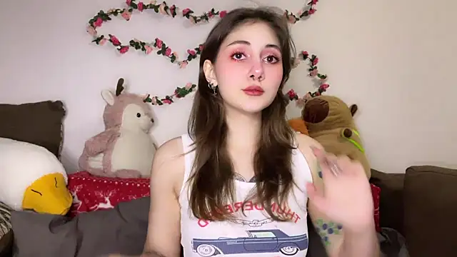 Snapshot of _Devill_Baby chatting on 02/07/25, 01:32 Devill Baby online show from 02/07/25, 01:32