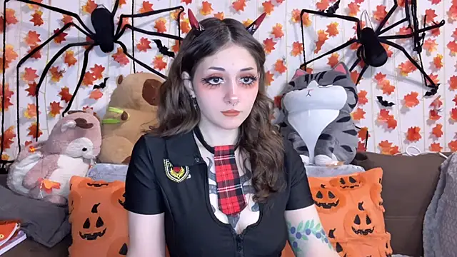 Snapshot of _Devill_Baby chatting on 09/30/25, 05:07 Devill Baby online show from 09/30/25, 05:07