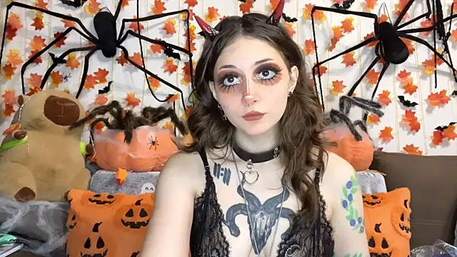 Snapshot of _Devill_Baby chatting on 10/11/25, 05:33 Devill Baby online show from 10/11/25, 05:33