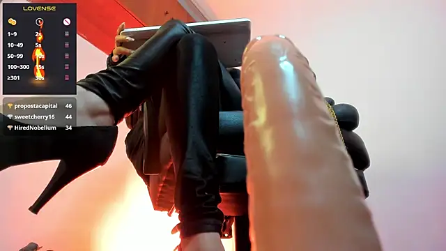 charlotte joliedart online show from 03/07/25, 06:02