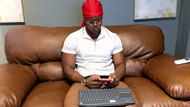 Snapshot of AdonisKnight chatting on 01/31/25, 11:56 AdonisKnight online show from 01/31/25, 11:56