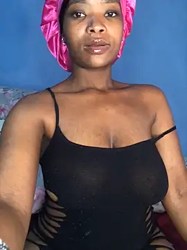 Snapshot of NunuBerry16 chatting on 12/15/24, 02:19 NunuBerry16 online show from 12/15/24, 02:19