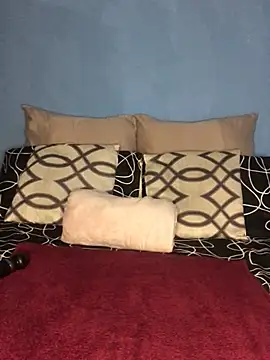 Snapshot of NunuBerry16 chatting on 01/05/25, 06:45 NunuBerry16 online show from 01/05/25, 06:45