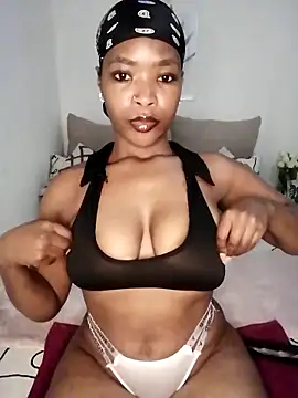 Snapshot of NunuBerry16 chatting on 09/23/25, 03:26 NunuBerry16 online show from 09/23/25, 03:26