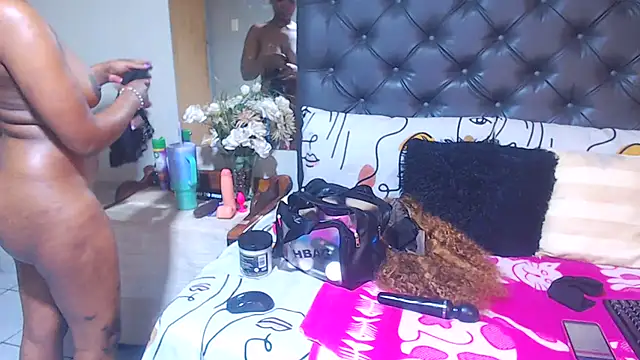 NunuBerry16 online show from 04/14/26, 07:36