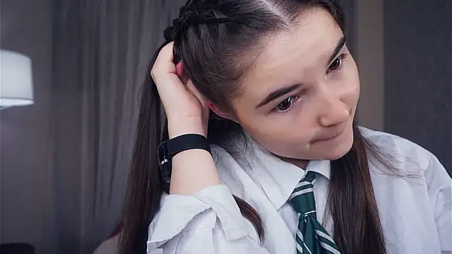 CathrynDail online show from 10/06/25, 06:11