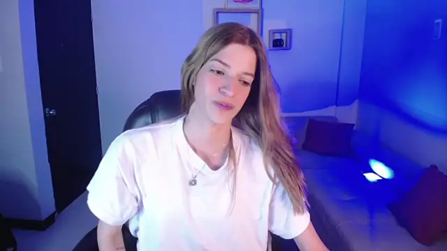 Nora Vennucci online show from 12/31/24, 07:29