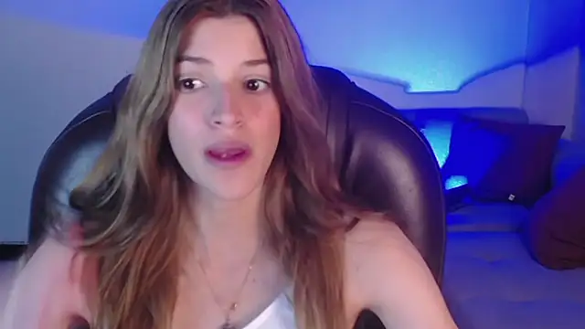 Nora Vennucci online show from 12/31/24, 10:34