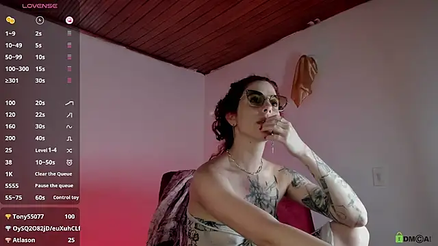 Borbala Iggy online show from 12/12/24, 10:09