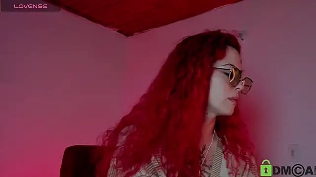 Borbala Iggy online show from 12/31/24, 12:43