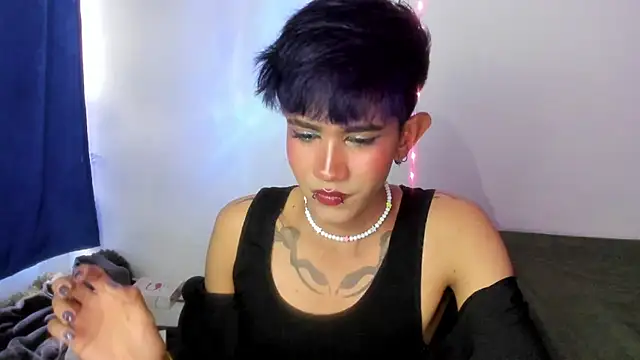 Snapshot of andrew_uwu_ chatting on 10/11/25, 07:45 andrew uwu online show from 10/11/25, 07:45