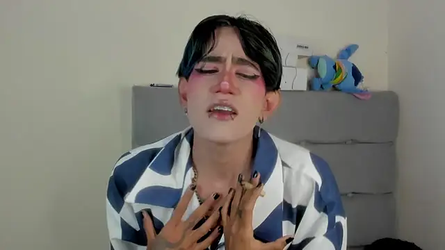 andrew uwu  online show from 07/06/26, 05:37