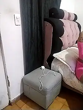 Pussycat 9999 online show from 02/17/26, 07:42