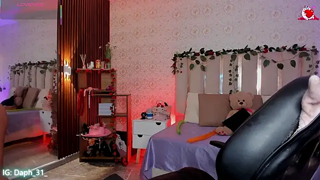 Daphnne tay online show from 02/10/26, 04:05