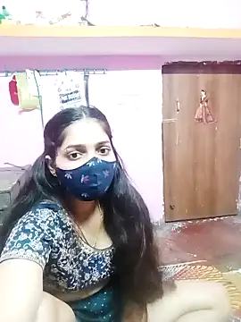 Snapshot of Cute-Simmi chatting on 12/10/24, 01:44 Cute-Simmi online show from 12/10/24, 01:44