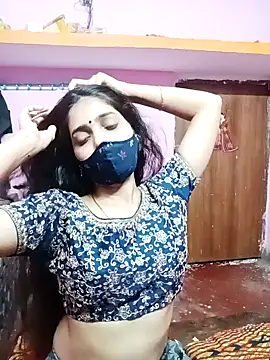 Snapshot of Cute-Simmi chatting on 12/25/24, 05:05 Cute-Simmi online show from 12/25/24, 05:05