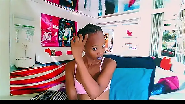 EbonyCreamy69 online show from 12/18/24, 06:57