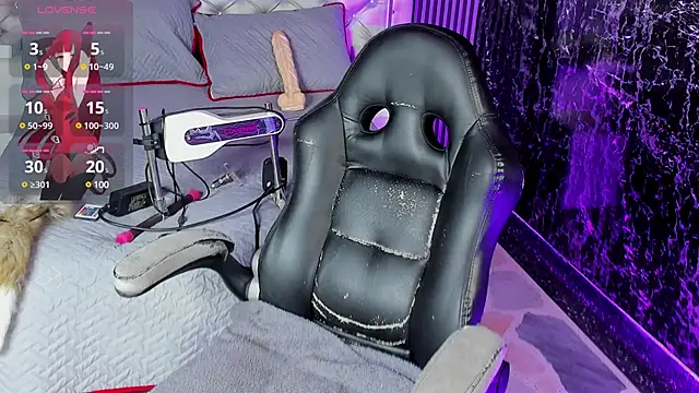 Snapshot of MAEVE_BOOBS chatting on 02/20/25, 11:43 MAEVE BOOBS online show from 02/20/25, 11:43