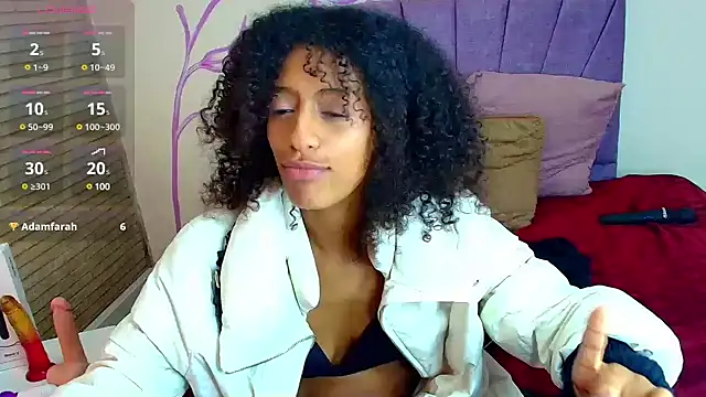 Zia Green online show from 03/18/25, 03:31