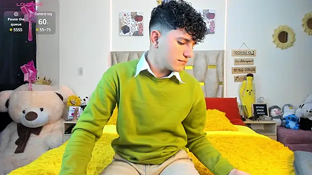 Snapshot of patrick_sanzz chatting on 02/02/25, 08:08 patrick sanzz online show from 02/02/25, 08:08