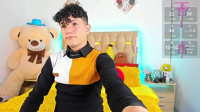 Snapshot of patrick_sanzz chatting on 02/16/25, 12:52 patrick sanzz online show from 02/16/25, 12:52