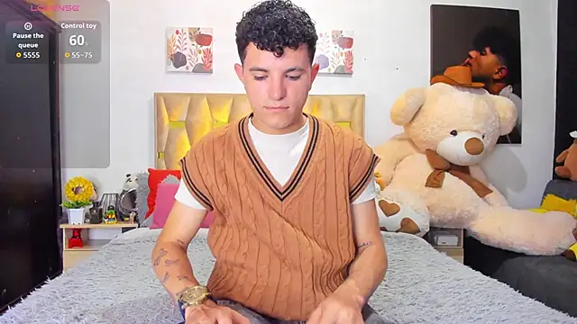 Snapshot of patrick_sanzz chatting on 09/23/25, 08:34 patrick sanzz online show from 09/23/25, 08:34