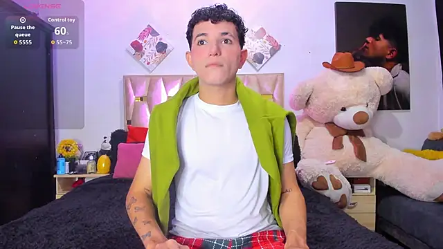 Snapshot of patrick_sanzz chatting on 12/02/25, 06:03 patrick sanzz online show from 12/02/25, 06:03