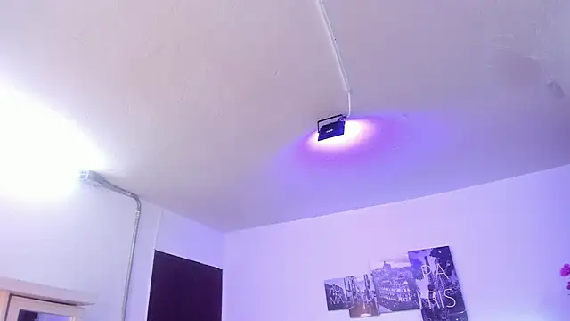 Amy Kiitty  online show from 11/28/25, 01:03