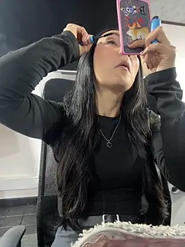 Amy Kiitty  online show from 04/21/26, 01:06