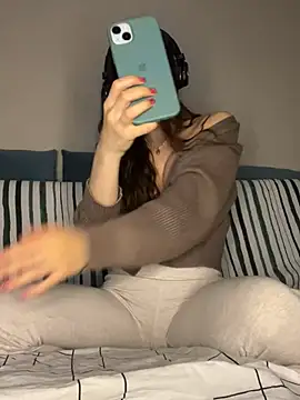 viviandaimond1 online show from 01/08/25, 09:34