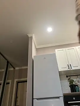 viviandaimond1 online show from 02/04/25, 04:50