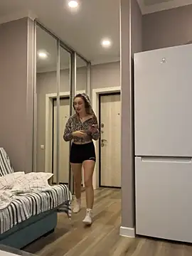 viviandaimond1 online show from 02/18/25, 03:54