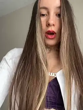 viviandaimond1 online show from 03/01/25, 12:45