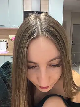 viviandaimond1 online show from 03/04/25, 08:38