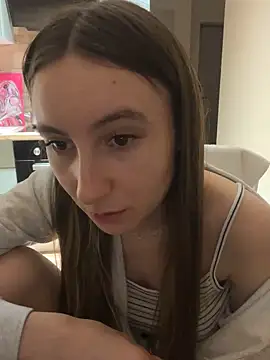 viviandaimond1 online show from 03/06/25, 10:36