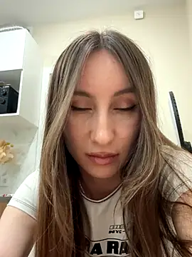 viviandaimond1 online show from 09/18/25, 09:17