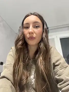 viviandaimond1 online show from 04/14/26, 05:08