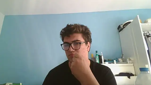 Snapshot of sorolla12 chatting on 12/15/25, 12:20 sorolla12 online show from 12/15/25, 12:20