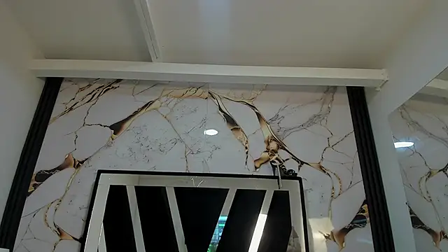 Snapshot of KarinaSimonz chatting on 10/21/25, 07:14 KarinaSimonz online show from 10/21/25, 07:14