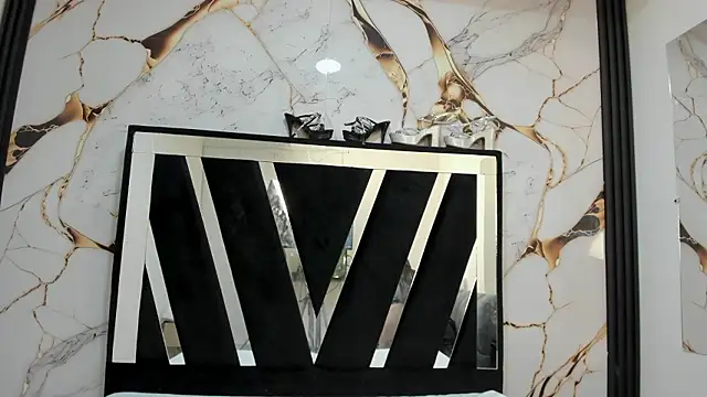 KarinaSimonz online show from 02/17/26, 07:42