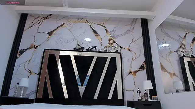 KarinaSimonz online show from 02/24/26, 09:24