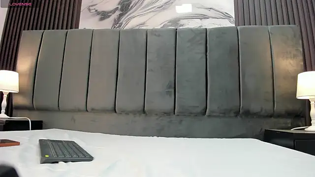 KarinaSimonz online show from 04/17/26, 07:50