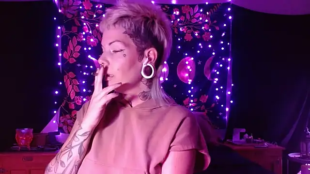 GoldieBakeman online show from 02/01/26, 01:26